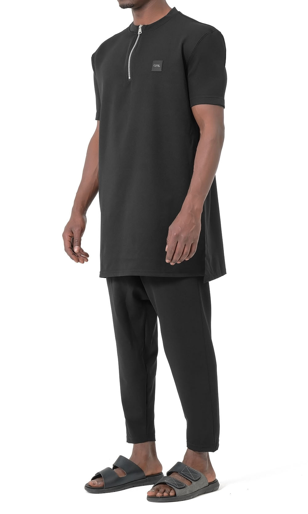 QTE2001 Ensemble Qamis Court Silent en Noir