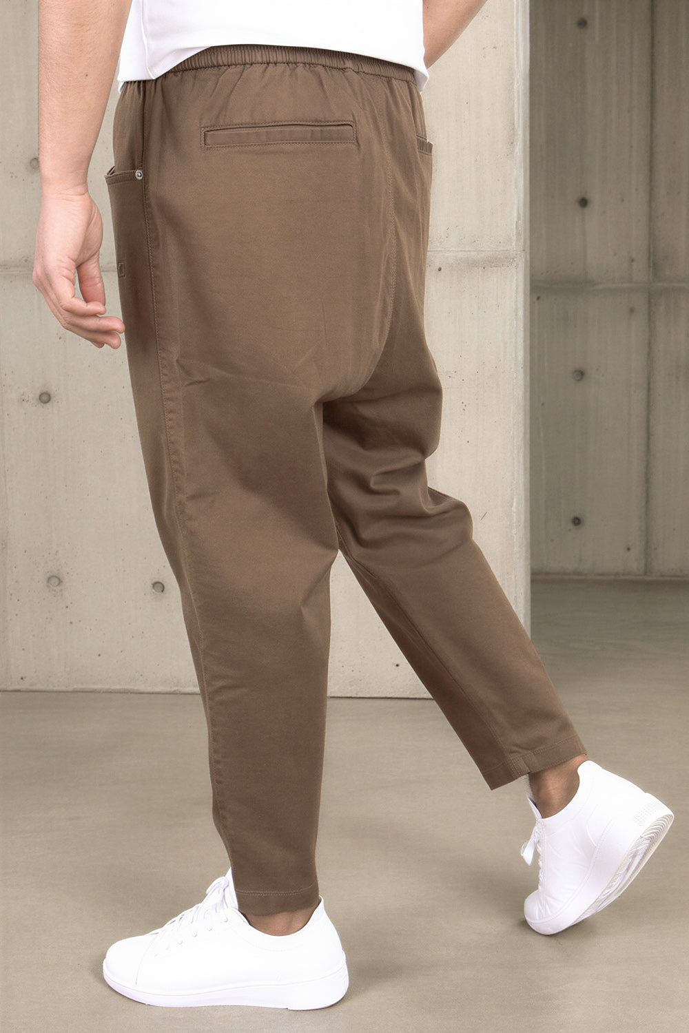 QL Jean sarouel stretch coupe droite marron