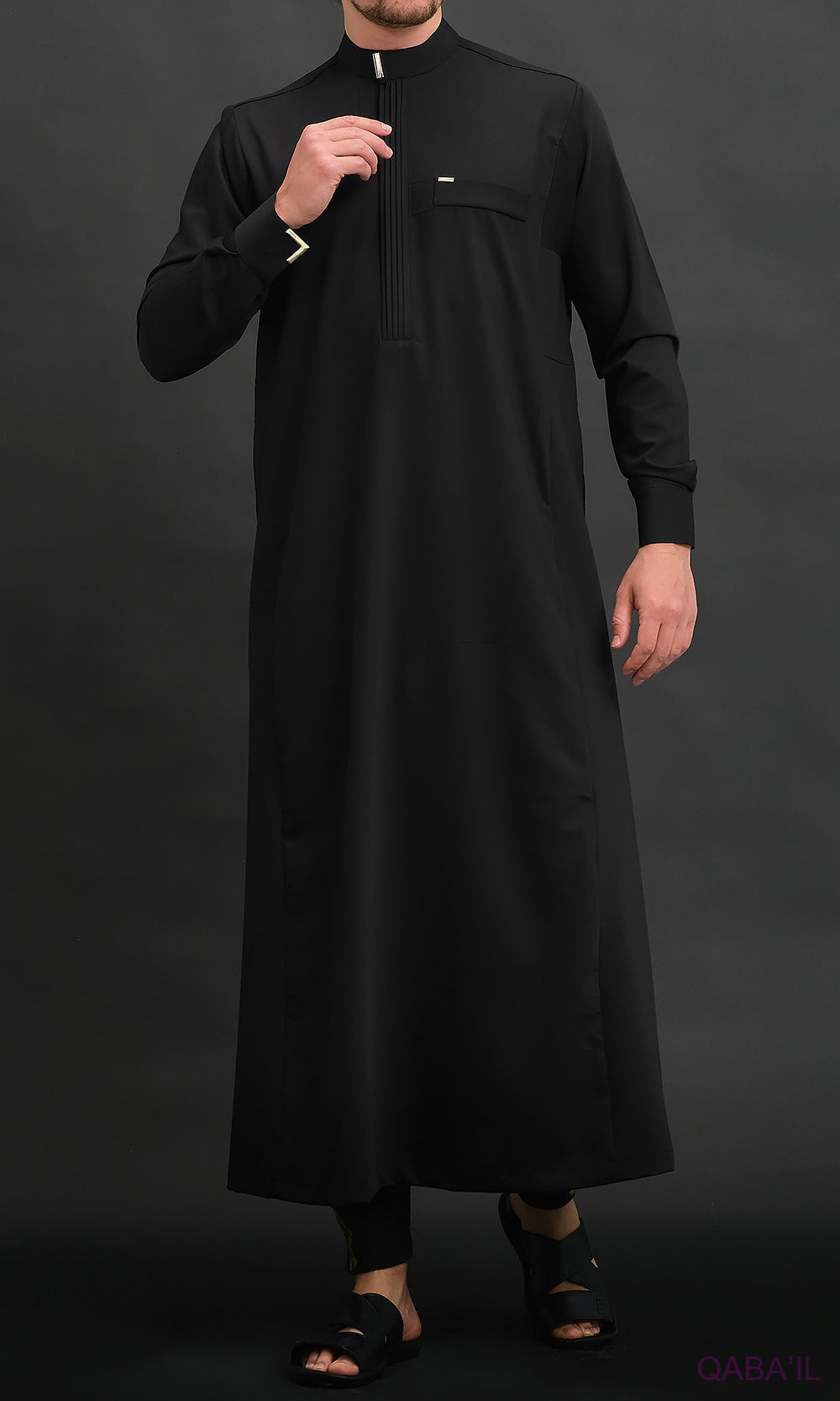 QL Qamis Bey en noir